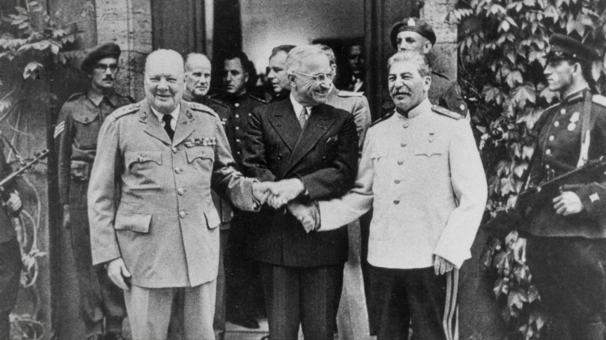 The Cold War Begins | The Second World War